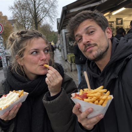 Lena & Jonas: Pommes um 2